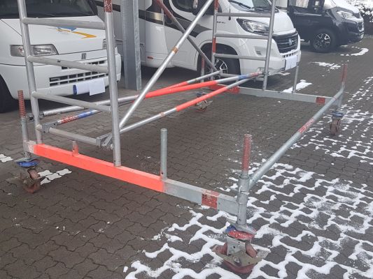 HELBER Vermietung von Gerüstteilen
